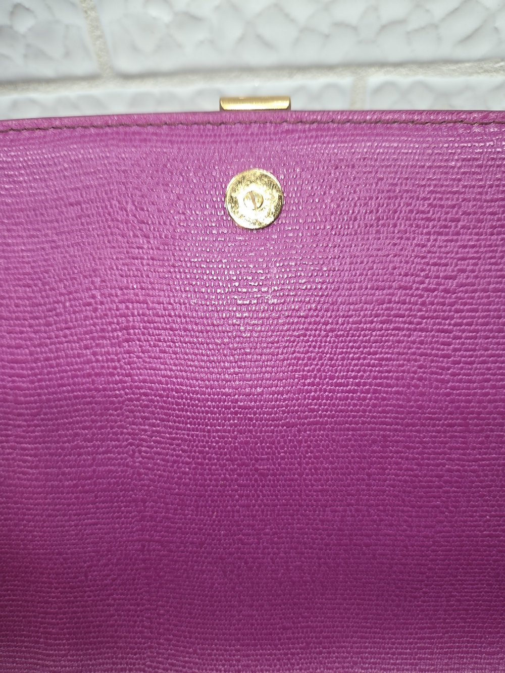 Authentic YSL Yves Saint Laurent Chyc Classic Y Ligne Clutch Fuchsia Leather - Picture 13 of 15